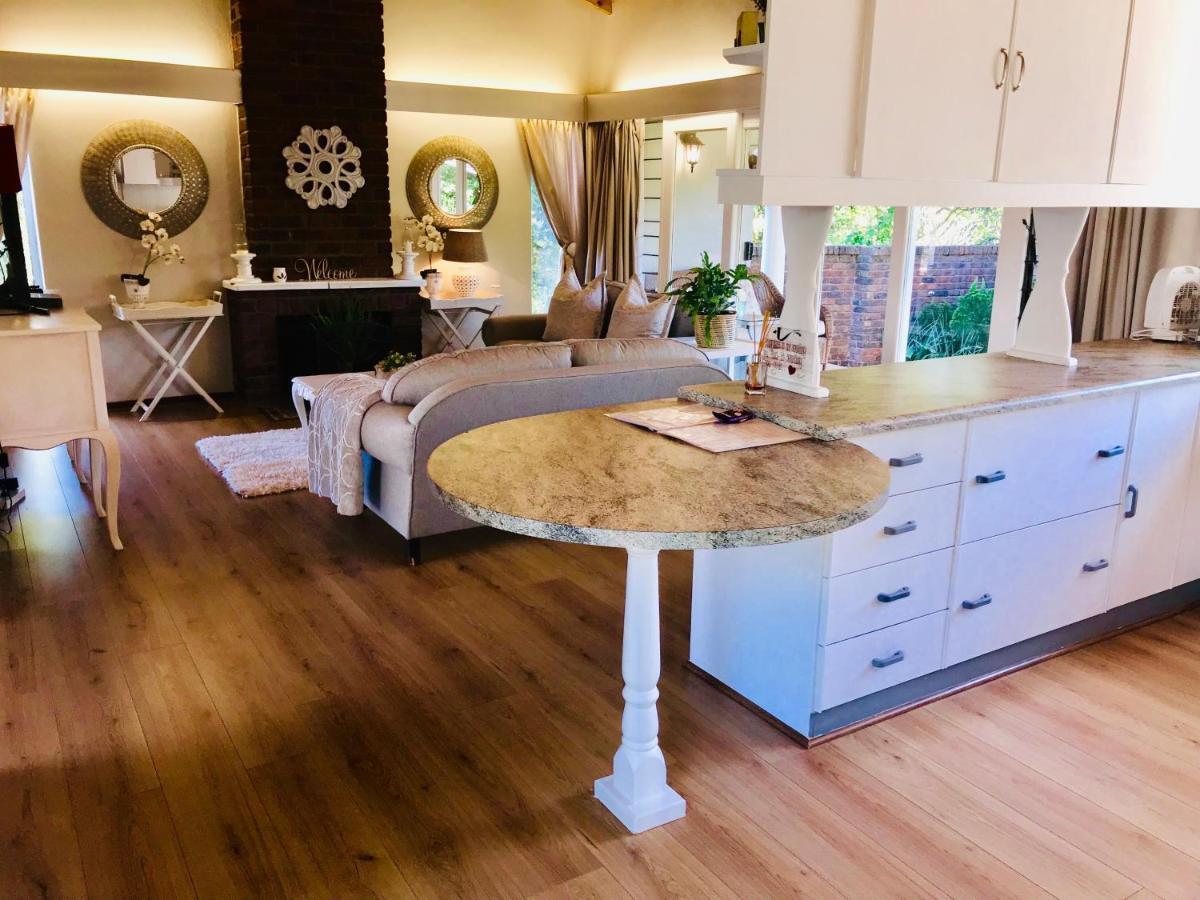 Retreat Apartment ฮิลเครสต์ ภายนอก รูปภาพ